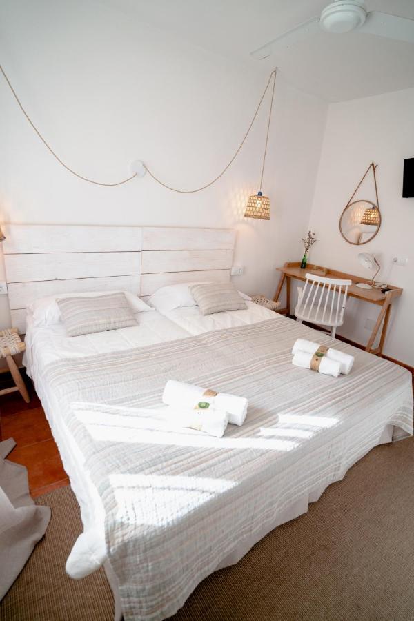 Hostal Sa Posada Set Cales ثيوداديلا المظهر الخارجي الصورة